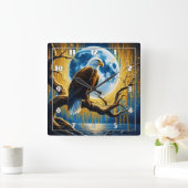 Adelaar neergestreken op tak onder vol maanlicht vierkante klok (Huis)