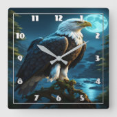 Adelaar 's nachts neergestreken onder volle maan vierkante klok (Voorkant)