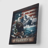 Adelaar staat trots tegen berg en vlag vierkante klok (Hoek)