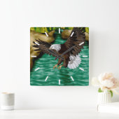 Adelaar Vliegen over rivier en bergen Vierkante Klok (Huis)