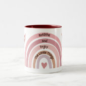 "Adem en geniet van de kleine dingen" Tweekleurige Koffiemok (Center)