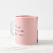 "Adem...en ontgrendel de godin binnen..." Twee-T Tweekleurige Koffiemok (Voorkant links)