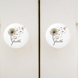 Adem gewoon paardenbloem met vlinders keramische knop