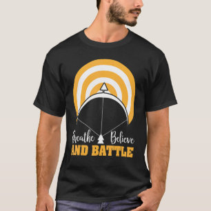Adem te geloven en strijd t-shirt