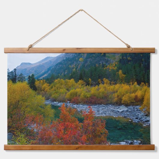 Adembenemend Uitzicht van Herfst en Towering Mount Hangend Wandkleed (Voorkant)