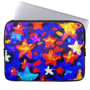 "Adembenemende kleurrijke sterren". Bestel nu Laptop Sleeve