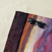 Ademhalingszonsondergang over het zee strandlaken (In situ)