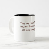 ADHD Squirrel Humor (gecentreerd) Tweekleurige Koffiemok (Voorkant links)