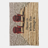 Adirondack Chairs Red Home is de locatie waar het  Theedoek (Verticaal)