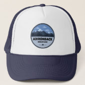 Adirondack Mountains New York Camping Trucker Pet (Voorkant)