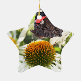 Admiraalvlinder op bloem keramisch ornament