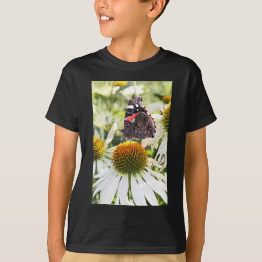 Admiraalvlinder op bloem t-shirt (Voorkant)