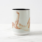 Admiration Pin-up Girl Art van Alberto Vargas Tweekleurige Koffiemok (Center)