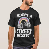 Adopteer een Street Cat Rainbow Grappige Raccoon P T-shirt (Voorkant)