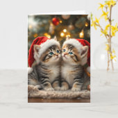 Adorable Christmas kitten with Santa hats  Kaart (Gele Bloem)