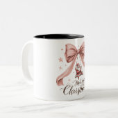Adorable Santa Christmas Mug with Pink Bow Tweekleurige Koffiemok (Voorkant links)