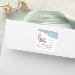Adres Snowy Village Change of Address Vierkante Sticker<br><div class="desc">Dit luie ontwerp van het etiket met het retouradres voor feestdagen met een schattig uitzicht is een handige manier om je nieuwe adres aan te kondigen. De bewegende reclamesticker is voorzien van een sneeuwige kerstdorpscène in zachte vakantiekleuren. Pas uw familienaam en adres aan.</div>