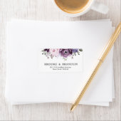 Adres van de Paarse Dusty Blooms Etiket (Insitu)