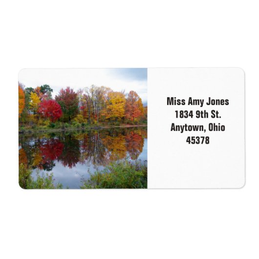 Adreslabel, retour, herfst bomen op het water. etiket (Voorkant)