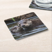 **"Adrift in Love: Mummy en Baby Otter"** Kartonnen Onderzetters (Schuin)