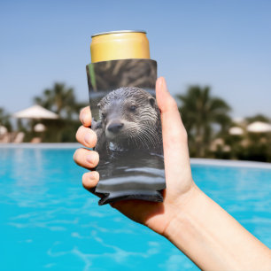 **"Adrift in Love: Mummy en Baby Otter"** Seltzer Blikjeskoeler
