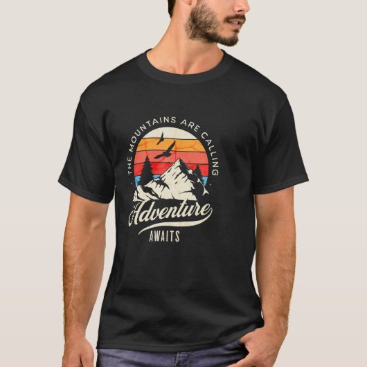 Adventure Await  Wilderness Camping T-shirt (Voorkant)