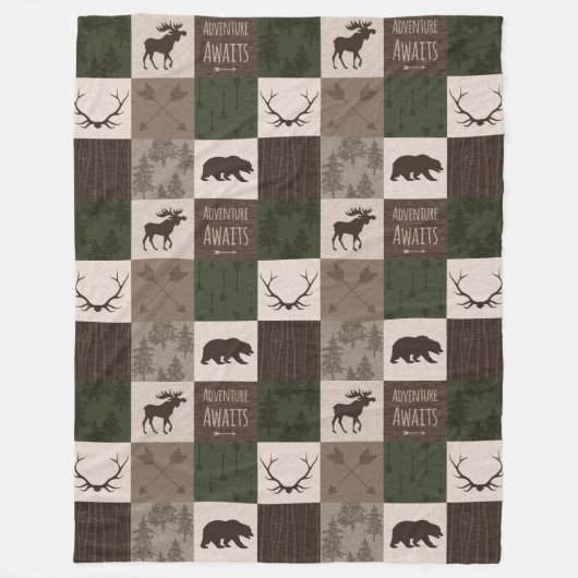 Adventure Await woodland Patchwork - groen/bruin Fleece Deken (Voorkant)