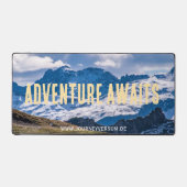 Adventure awaits Bergpanorama Bureaumat (Voorkant)