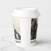 Adventure Awaits. Fantasy landscape Papieren Bekers (Rechts)