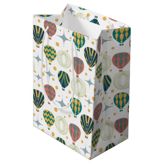 Adventure Awaits Hot Air Ballon Medium Cadeauzakje (Achterkant Gekanteld)