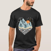 Adventure Awaits Mountain Hiking Camping Nature Lo T-shirt (Voorkant)