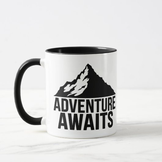 Adventure Awaits Mountain Hiking Design Mok (Links)