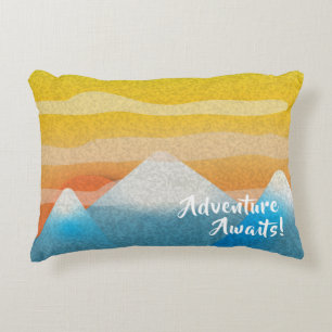 Adventure Awaits Mountain Sunset Accent Kussen