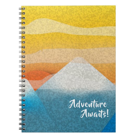 Adventure Awaits Mountain Sunset Notitieboek (Voorkant)