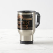 Adventure Awaits Mountain Travel Tumbler – Rugged  Reisbeker (Voorkant rechts)