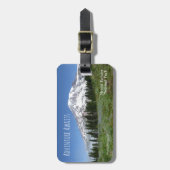 Adventure Awaits (Mt Rainier) Bagagelabel (Voorkant verticaal)