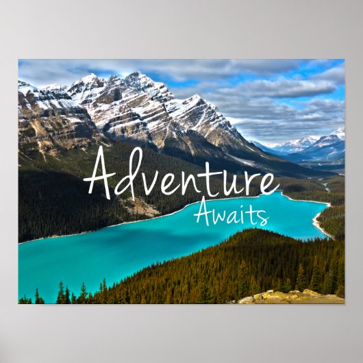 Adventure Awaits Peyto Lake Poster (Voorkant)