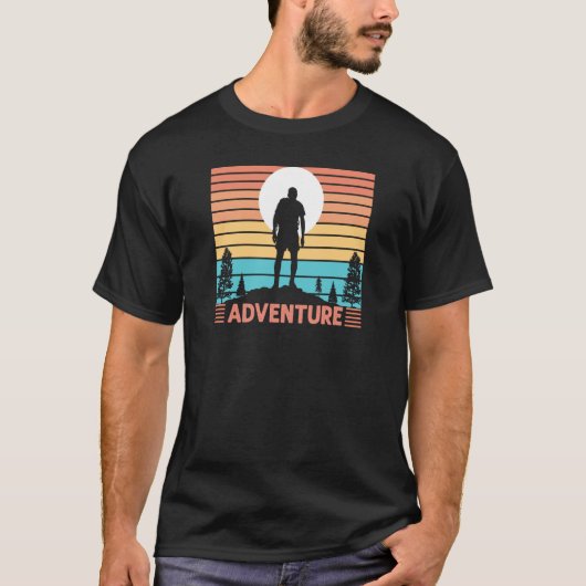 Adventure Mountain & Lake Hiking & Exploring Man S T-shirt (Voorkant)