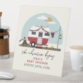 Adventure Red Camper Lumberjack Baby shower Reclamebord Met Voetstuk (Insitu)