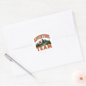 🏔️ Adventure Team Personeel Typografie 👕 Ronde Sticker (Envelop)