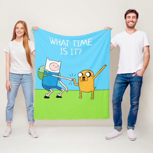 Adventure-tijd | Finn & Jake Fist Bump Fleece Deken (In situ)