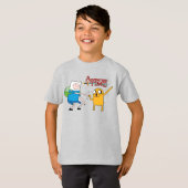 Adventure-tijd | Finn & Jake Fist Bump T-shirt (Voorkant volledig)