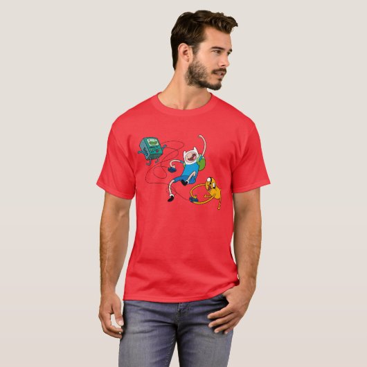 Adventure-tijd | Finn & Jake Play with BMO T-shirt (Voorkant volledig)