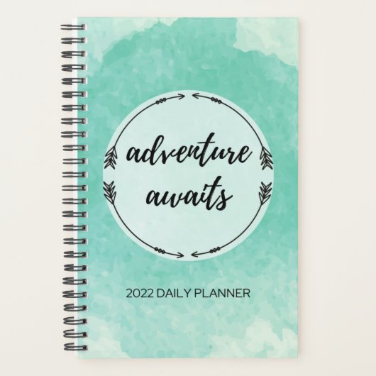 Adventure wacht op 2022 Daily Planner (Voorkant)