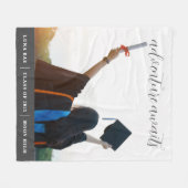 Adventure wacht op Fleece Blanket Afstuderen (Voorkant (Horizontaal))