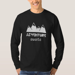 Adventure wacht op het wandelende kamp Trekking Mo T-shirt