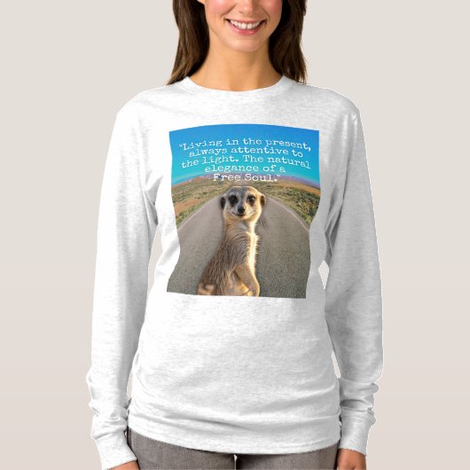 Adventurous Meerkat Living T-shirt (Voorkant)