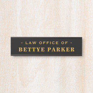 advocaat Law Kantoor Zwart Goud Deurbordje
