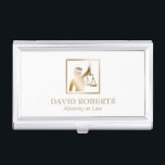 Advocaat van advocaat Gold Lady Justice Logo Visitekaarthouder<br><div class="desc">Advocaat van advocaat Gold Lady Justice Logo van de Law Business Card Holder.</div>