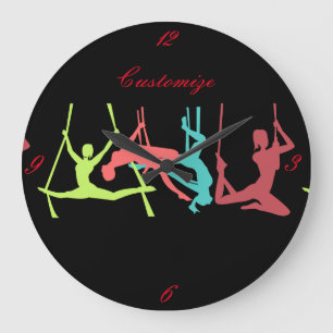 Aerial Fitness Poses Thunder_Cove Grote Klok